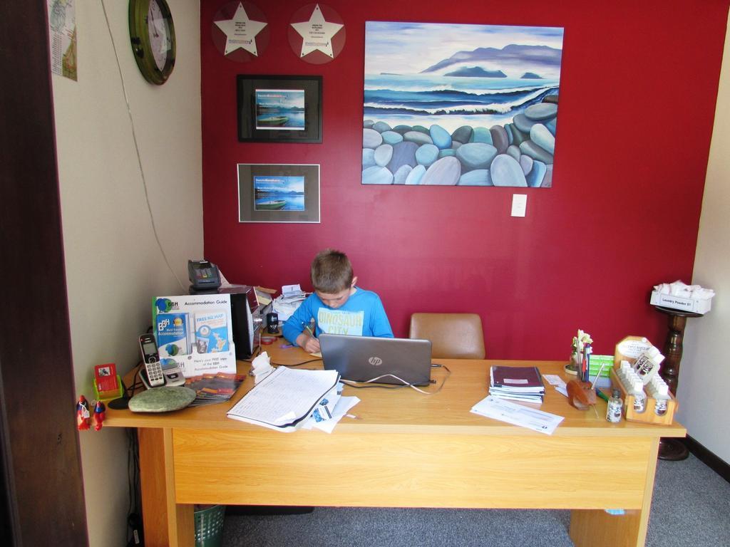 Birdsong Accommodation Hokitika Buitenkant foto
